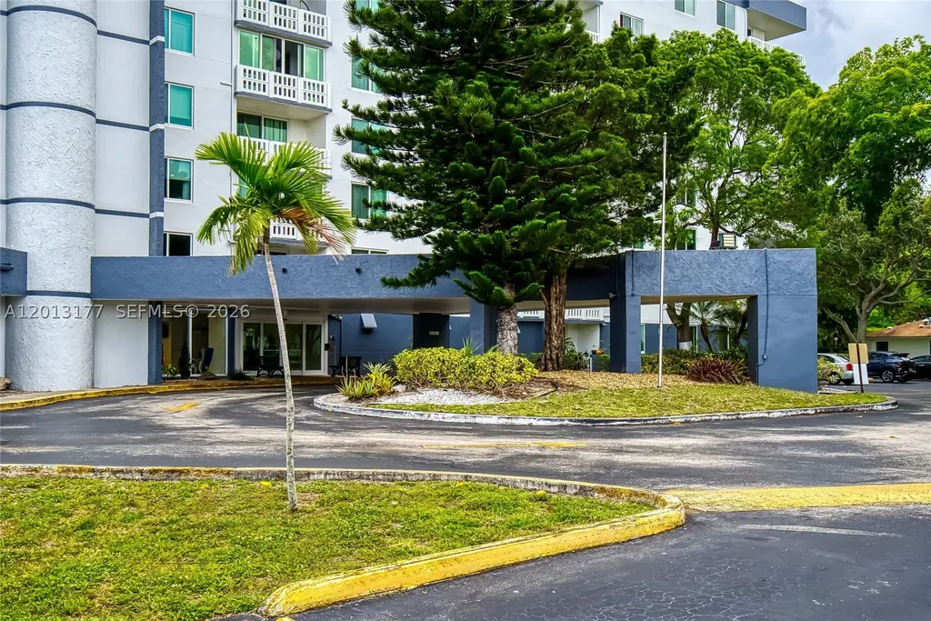 919 Hillcrest Drive Hollywood FL 33021