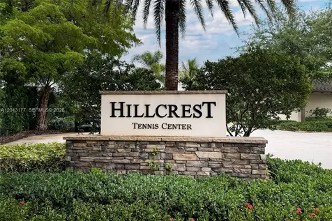 919 Hillcrest Hollywood FL 33021