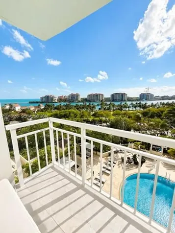 400 S Pointe Drive Miami Beach FL 33139