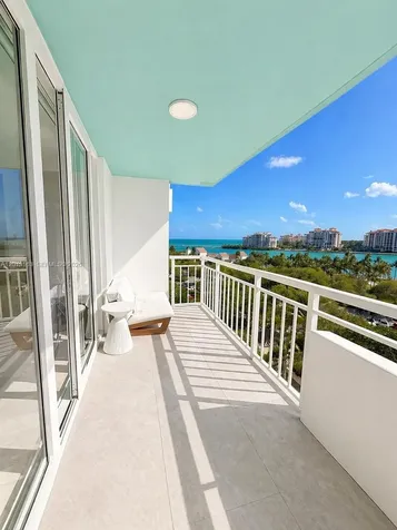 400 S Pointe Drive Miami Beach FL 33139