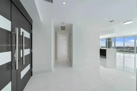 900 Biscayne Boulevard Miami FL 33132
