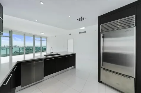 900 Biscayne Boulevard Miami FL 33132