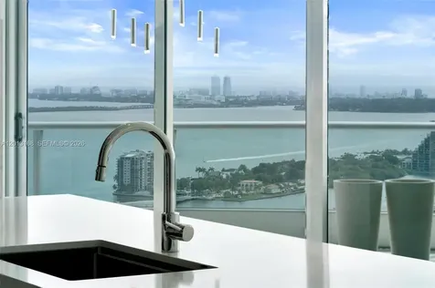 900 Biscayne Boulevard Miami FL 33132