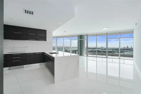 900 Biscayne Boulevard Miami FL 33132