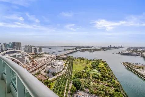 900 Biscayne Boulevard Miami FL 33132