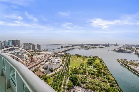 900 Biscayne Boulevard Miami FL 33132
