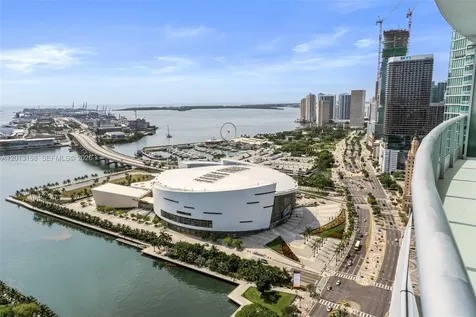 900 Biscayne Boulevard Miami FL 33132