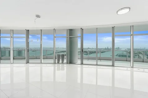 900 Biscayne Boulevard Miami FL 33132