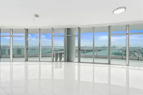 900 Biscayne Boulevard Miami FL 33132
