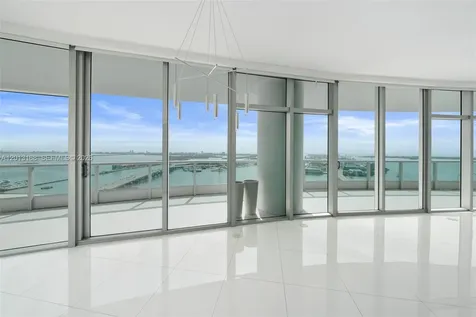 900 Biscayne Boulevard Miami FL 33132