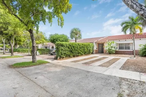 7108 Laurel Lane Miami Lakes FL 33014