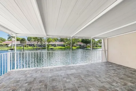 7108 Laurel Lane Miami Lakes FL 33014