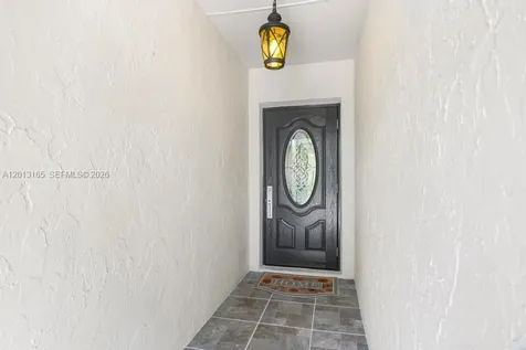 7108 Laurel Lane Miami Lakes FL 33014