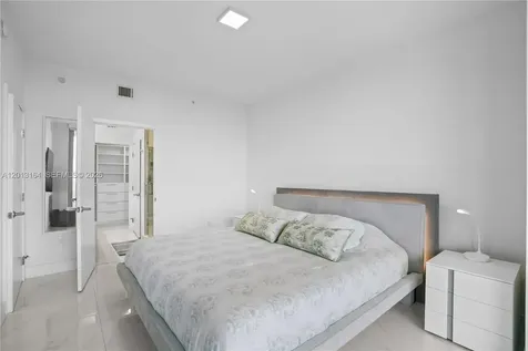 16385 Biscayne Boulevard North Miami Beach FL 33160
