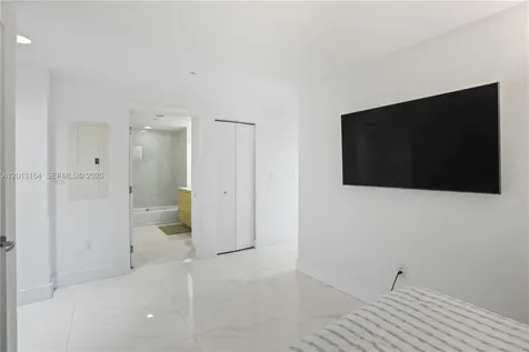 16385 Biscayne Boulevard North Miami Beach FL 33160