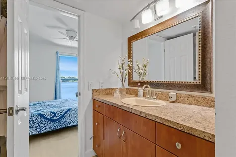 Pembroke Pines FL 33024