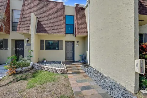 Pembroke Pines FL 33024
