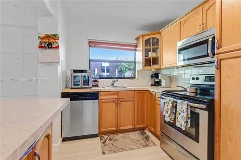 Pembroke Pines FL 33024