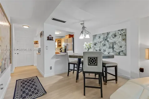 Pembroke Pines FL 33024