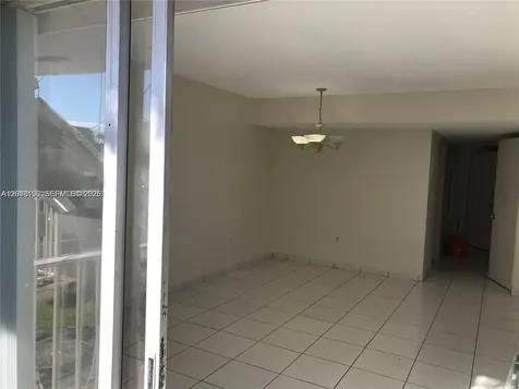 260 NW 107th Avenue Miami FL 33172