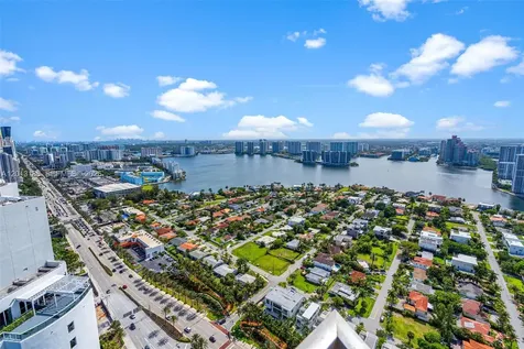 18975 Collins Avenue Sunny Isles Beach FL 33160