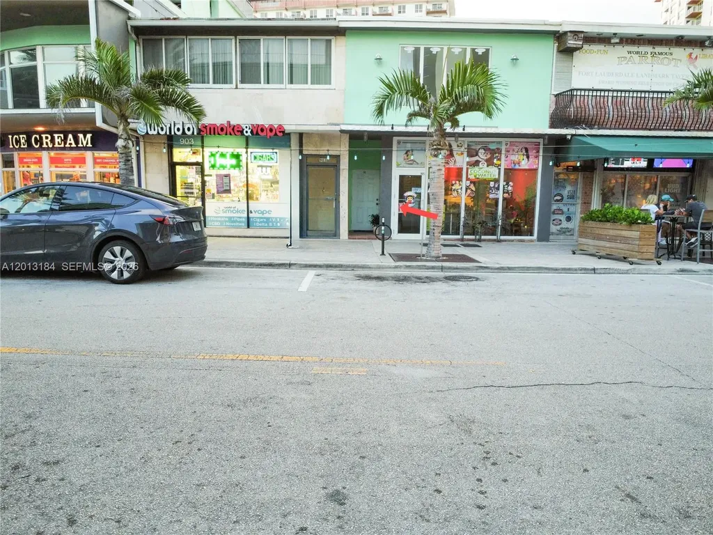 905 Sunrise Lane Fort Lauderdale FL 33304