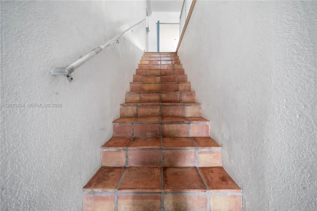 905 Sunrise Lane Fort Lauderdale FL 33304