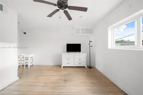 905 Sunrise Lane Fort Lauderdale FL 33304
