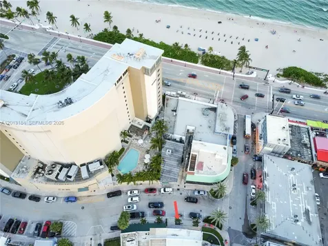 905 Sunrise Lane Fort Lauderdale FL 33304