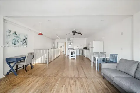 905 Sunrise Lane Fort Lauderdale FL 33304