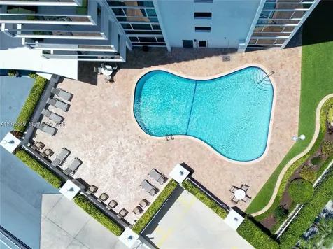 2715 N Ocean Boulevard Fort Lauderdale FL 33308