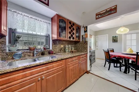 444 SW SW 36th Avenue Miami FL 33135