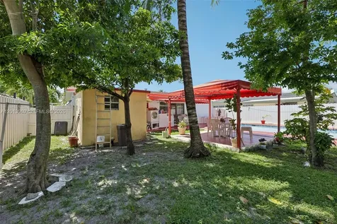 1215 S 24th Avenue Hollywood FL 33020