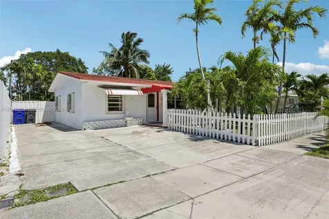 1215 S 24th Avenue Hollywood FL 33020