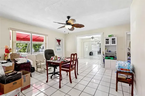 1215 S 24th Avenue Hollywood FL 33020