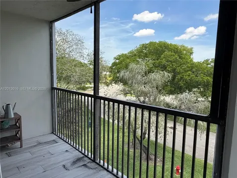 491 Racquet Club Road Weston FL 33326