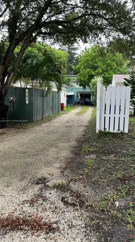 834 SW 11th Street Fort Lauderdale FL 33315