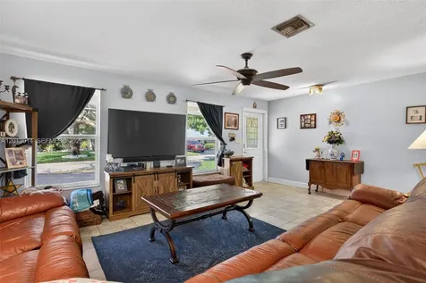 8505 NW 29th Drive Coral Springs FL 33065