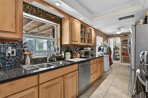 8505 NW 29th Drive Coral Springs FL 33065
