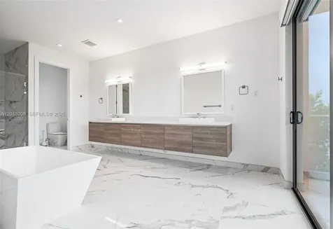 16529 N Botaniko Drive Weston FL 33326