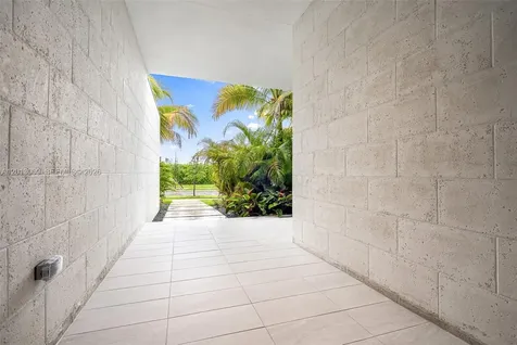 16529 N Botaniko Drive Weston FL 33326