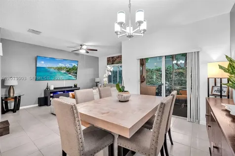 8327 Via Leonessa Boca Raton FL 33433