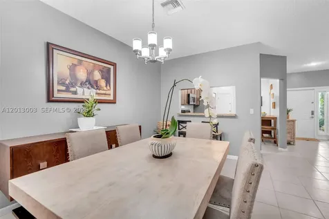 8327 Via Leonessa Boca Raton FL 33433