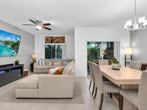 8327 Via Leonessa Boca Raton FL 33433
