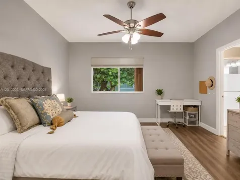 8327 Via Leonessa Boca Raton FL 33433
