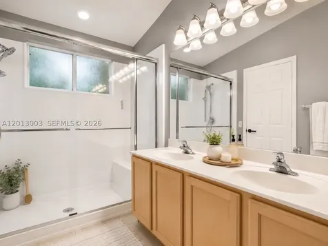 8327 Via Leonessa Boca Raton FL 33433