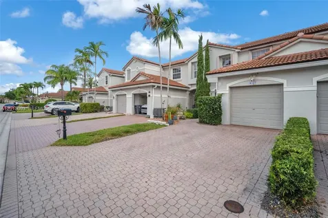 8327 Via Leonessa Boca Raton FL 33433