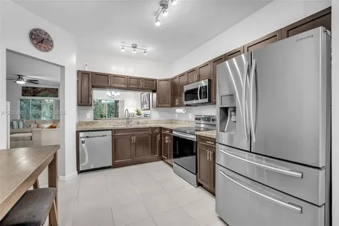 8327 Via Leonessa Boca Raton FL 33433