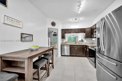 8327 Via Leonessa Boca Raton FL 33433
