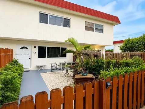 1520 NE 151st Street Miami FL 33162